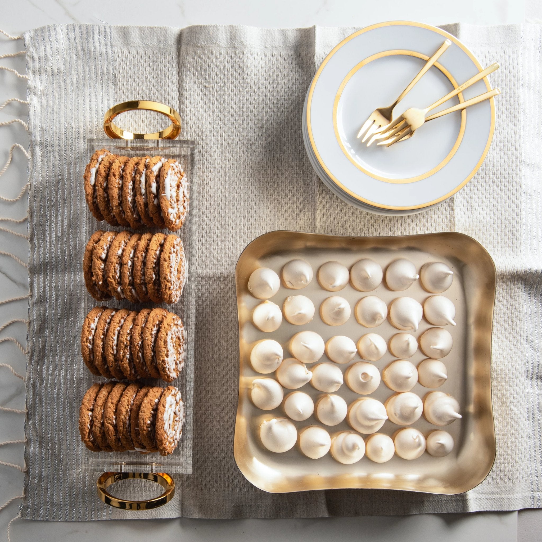 Acrylic Round Gold Handle Tray