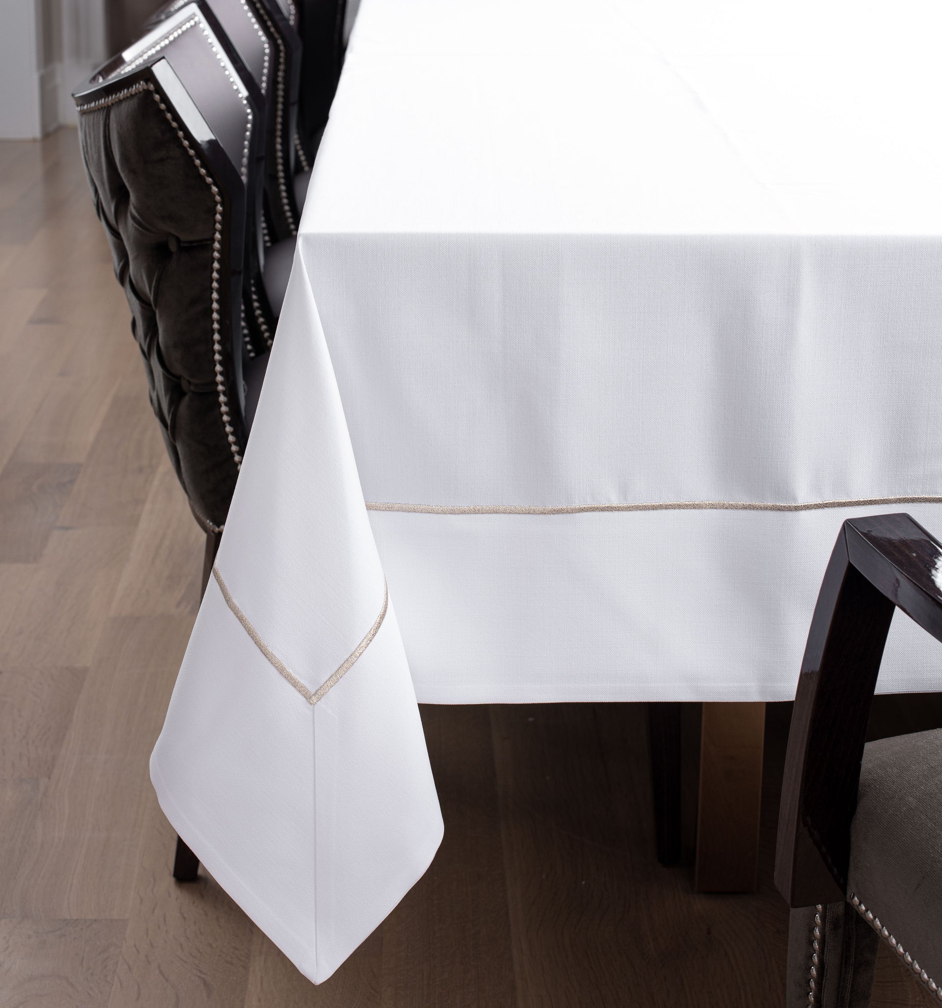 Embroidered Metallic Border Tablecloth